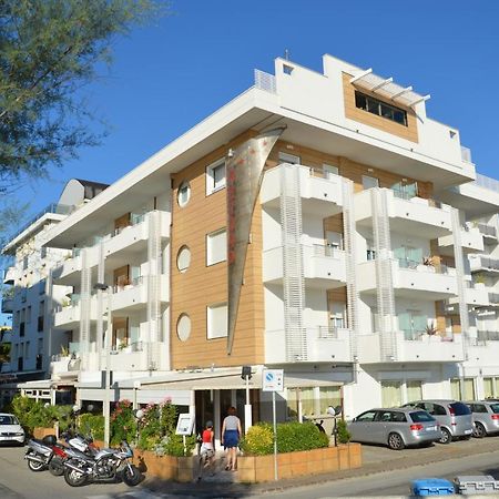 ריצ'יונה Hotel Record מראה חיצוני תמונה