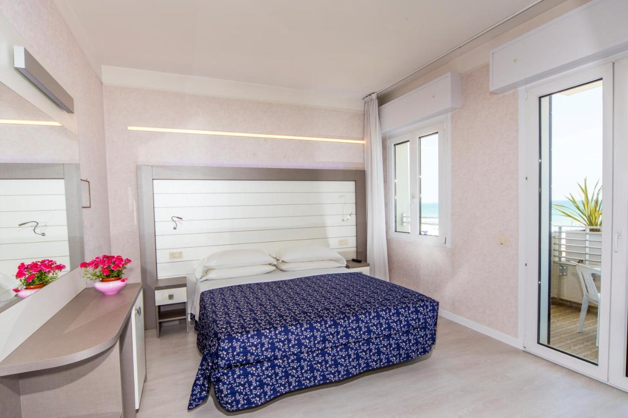 ריצ'יונה Hotel Record מראה חיצוני תמונה