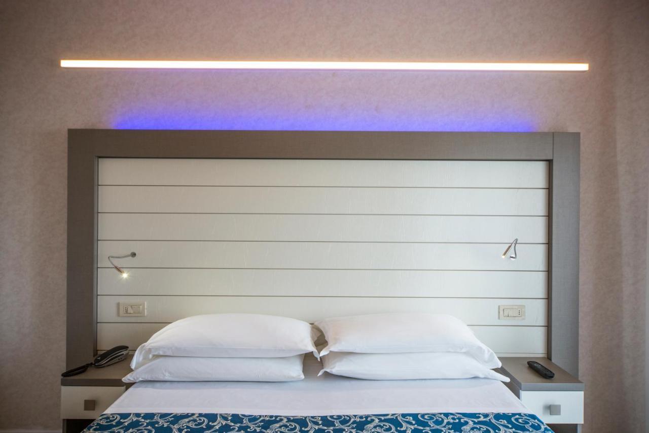 ריצ'יונה Hotel Record מראה חיצוני תמונה