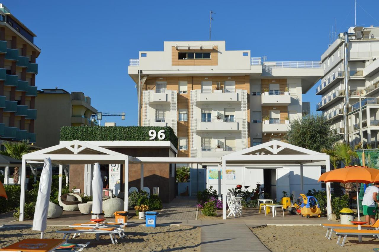 ריצ'יונה Hotel Record מראה חיצוני תמונה
