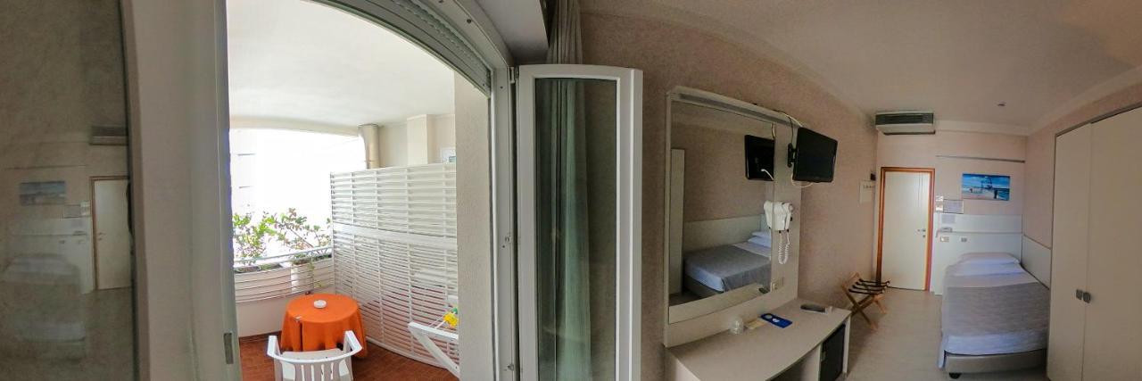ריצ'יונה Hotel Record מראה חיצוני תמונה
