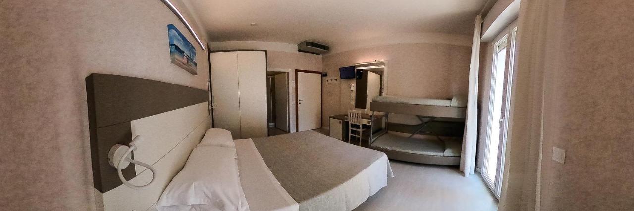 ריצ'יונה Hotel Record מראה חיצוני תמונה