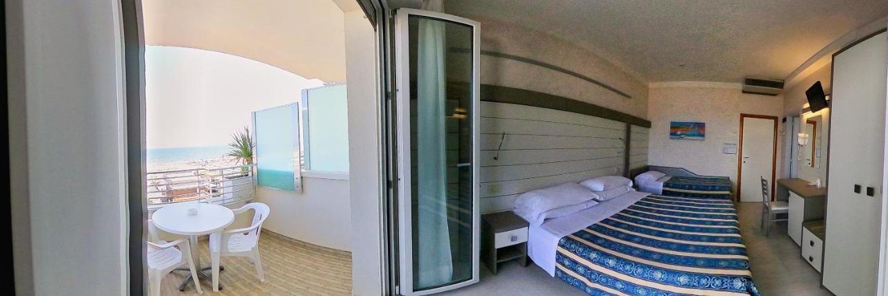 ריצ'יונה Hotel Record מראה חיצוני תמונה