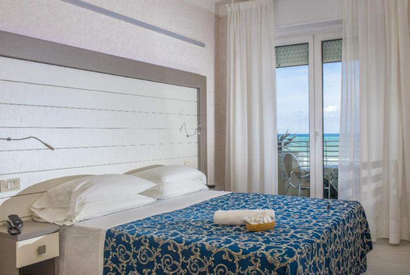 ריצ'יונה Hotel Record מראה חיצוני תמונה