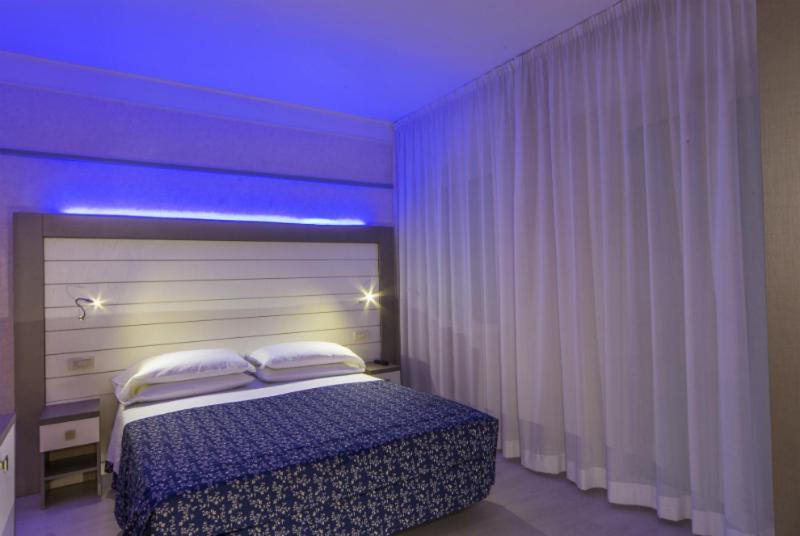 ריצ'יונה Hotel Record מראה חיצוני תמונה