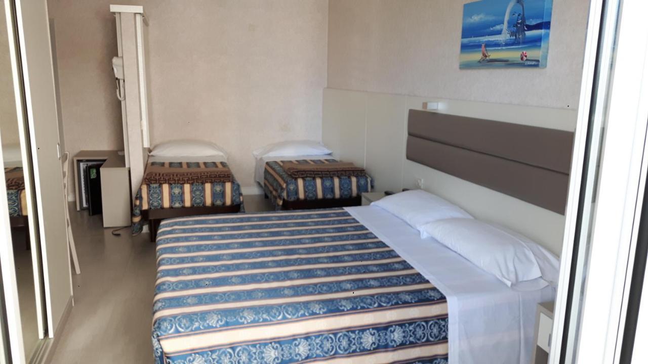 ריצ'יונה Hotel Record מראה חיצוני תמונה