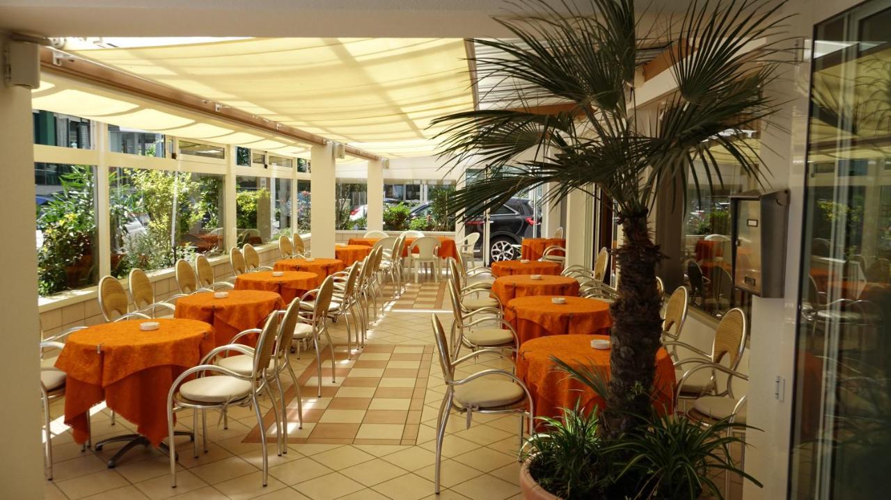 ריצ'יונה Hotel Record מראה חיצוני תמונה
